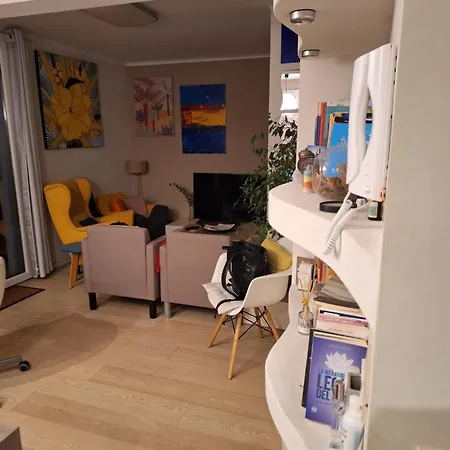Apartamento Zona Porto A 10 Mn A Piedi Dal Mare *